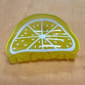 $9🍋🍋HAIR CLAW CLIP 🍋🍋FOR SUMMER.